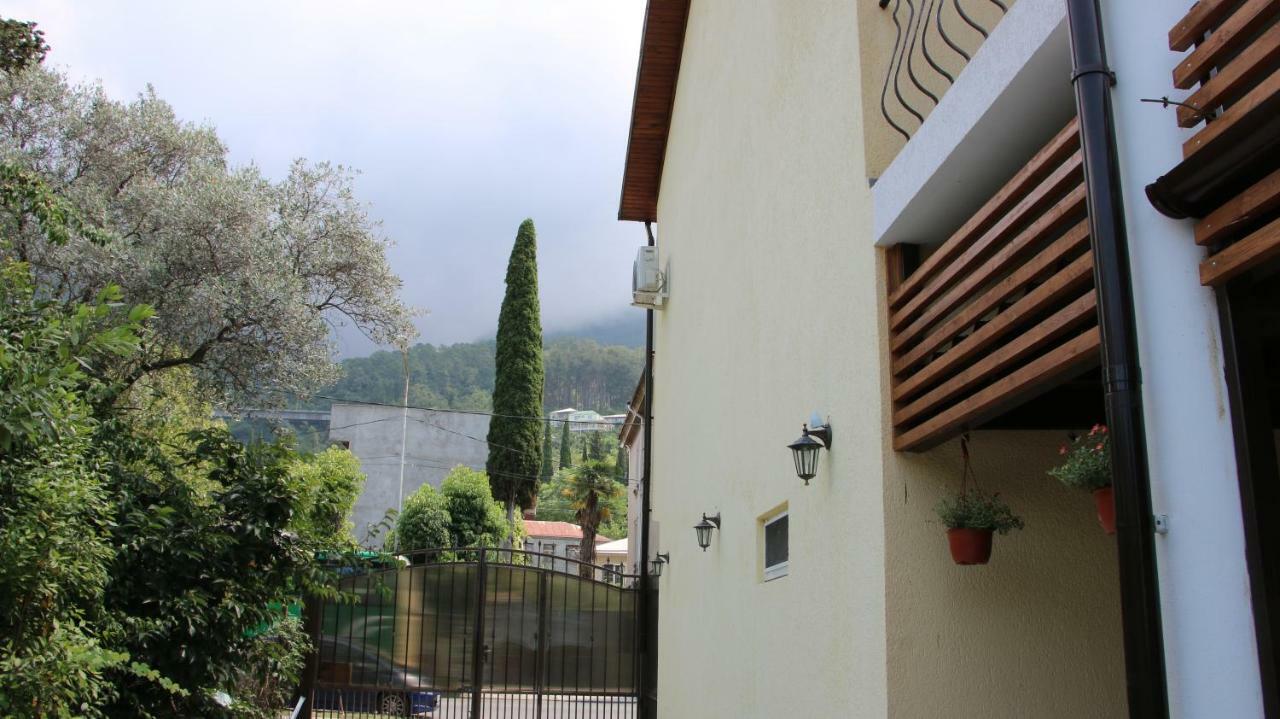 Guest House Letto Gagra Eksteriør billede
